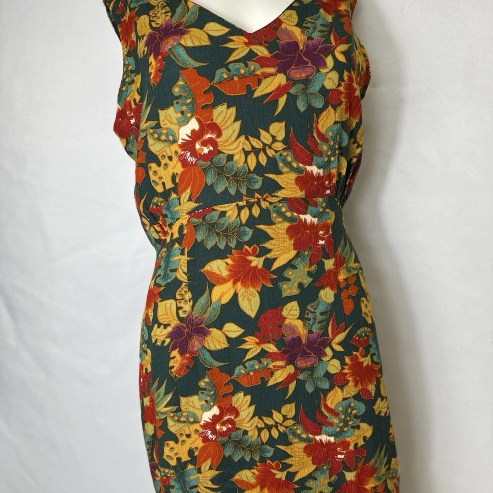 STUNNING BETSY LAUREN SIZE 9/10 MULTICOLORED FLORAL SLEEVELESS DRESS 100% Rayon - Picture 3 of 5